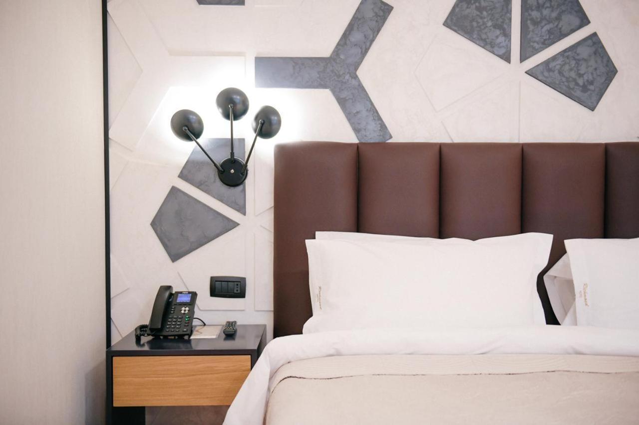 Richmond Hotel Корча Екстер'єр фото