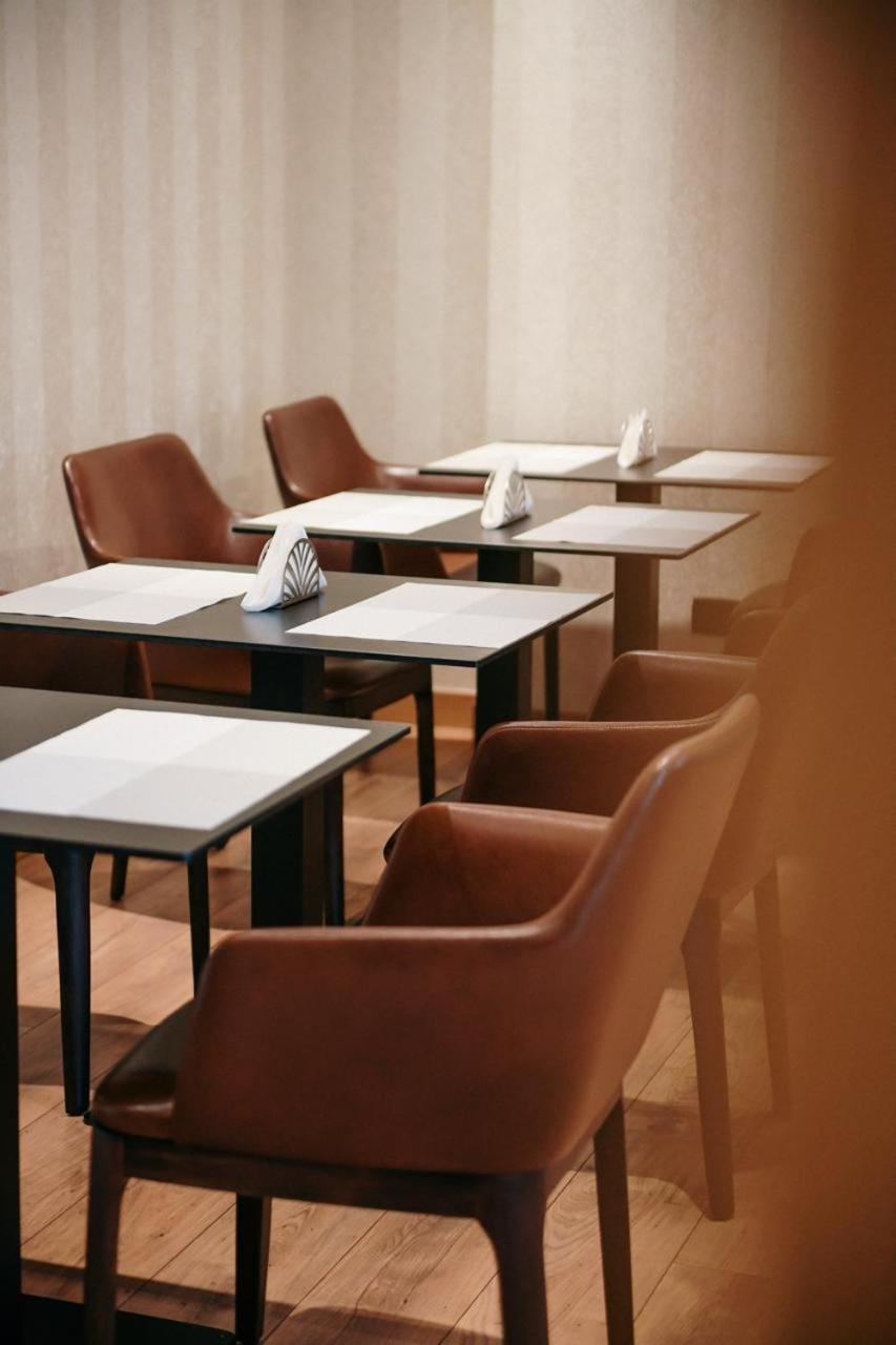 Richmond Hotel Корча Екстер'єр фото