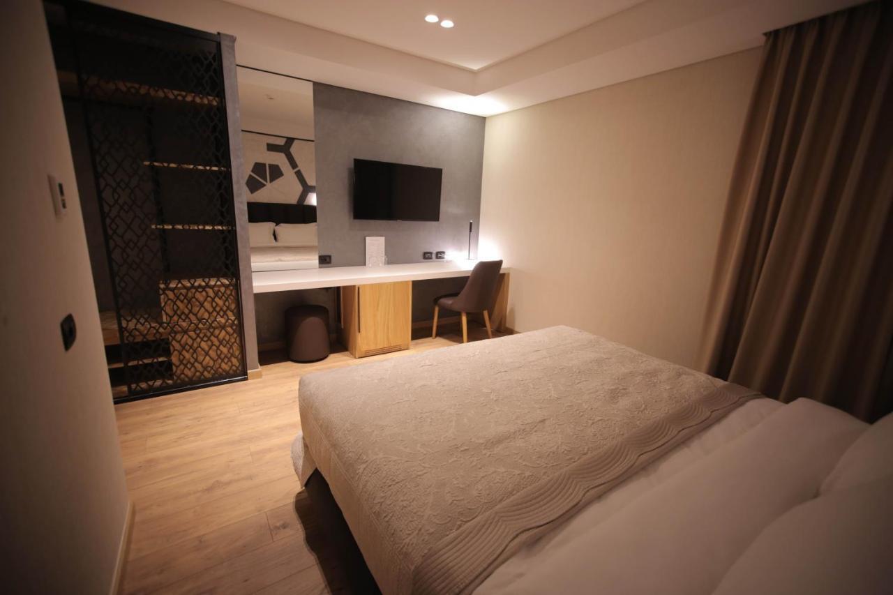 Richmond Hotel Корча Екстер'єр фото